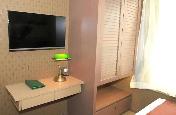 Largos Hotel