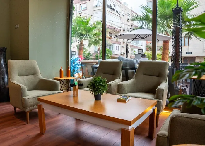 La Brisa Hotel