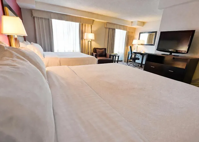 Holiday Inn Montreal Centre Ville Downtown By Ihg