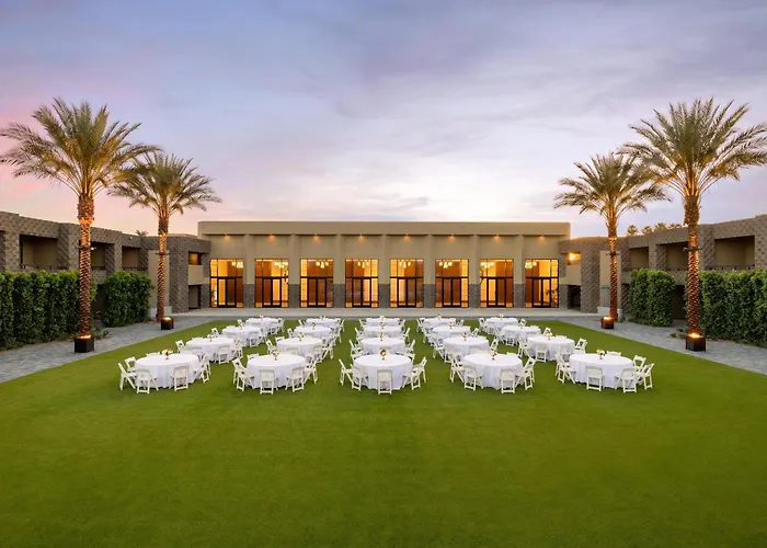 Doubletree By Hilton Paradise Valley