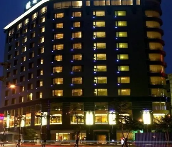 Grand Forward Hotel