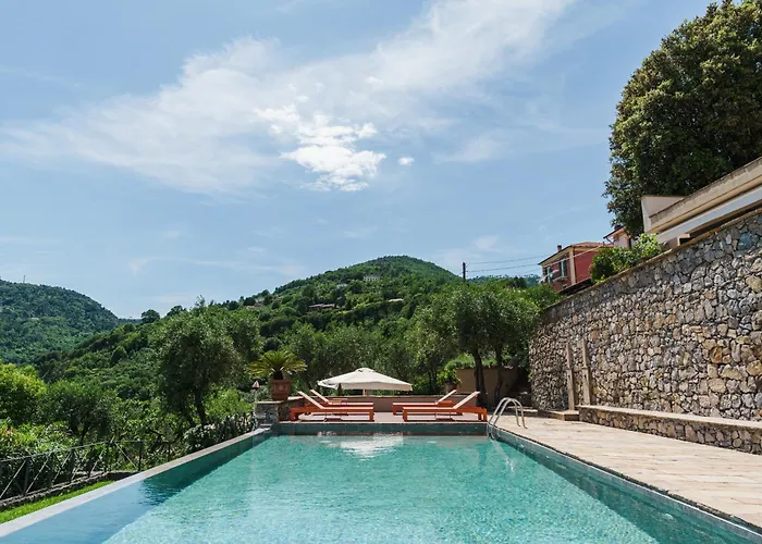 Miramare Apartments&Suites