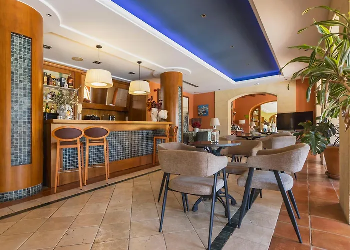 Hotel MR Les Rotes