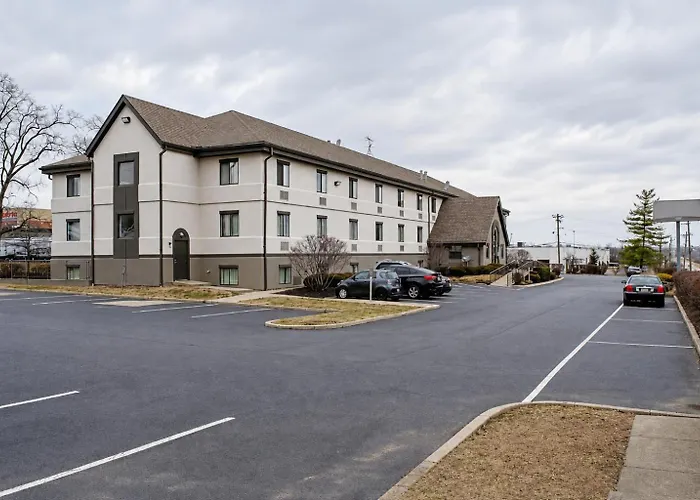 Trip to College Studio Lodge - Cincinnati - Springdale