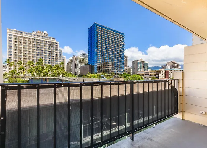 Castle Bamboo Waikiki