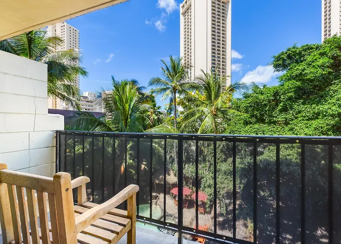 Castle Bamboo Waikiki