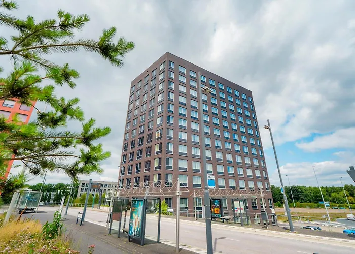Family resorts Holiday Inn - Eindhoven Airport By Ihg