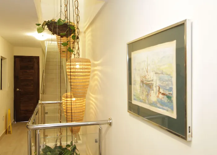 Studio 27