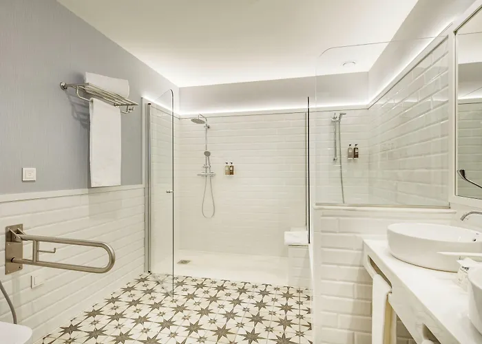  Sercotel Granada Suites