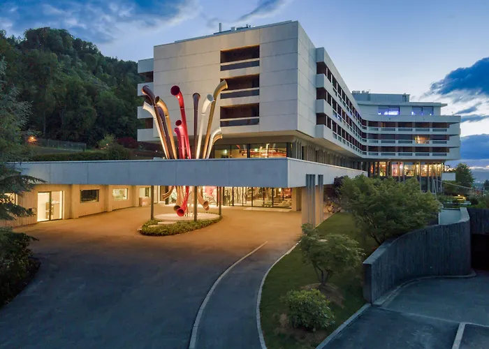 Five - Luxury City Resort