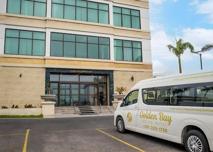 Сity center hotels Golden Bay By Marine Parade