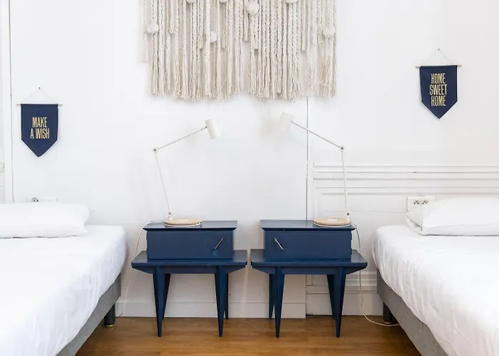 Slo Hostel Lyon Les Pentes (Adults Only)
