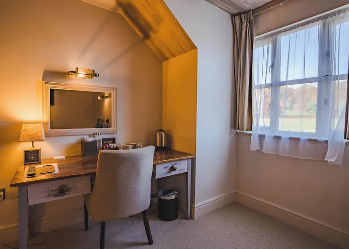 Romantic hotels Bunk