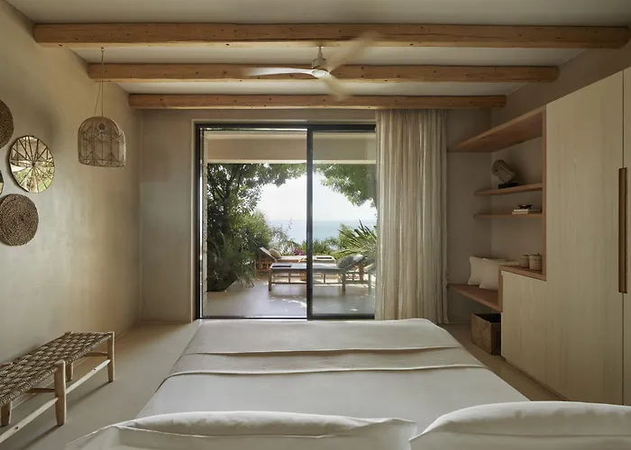 F Zeen Kefalonia (Adults Only)