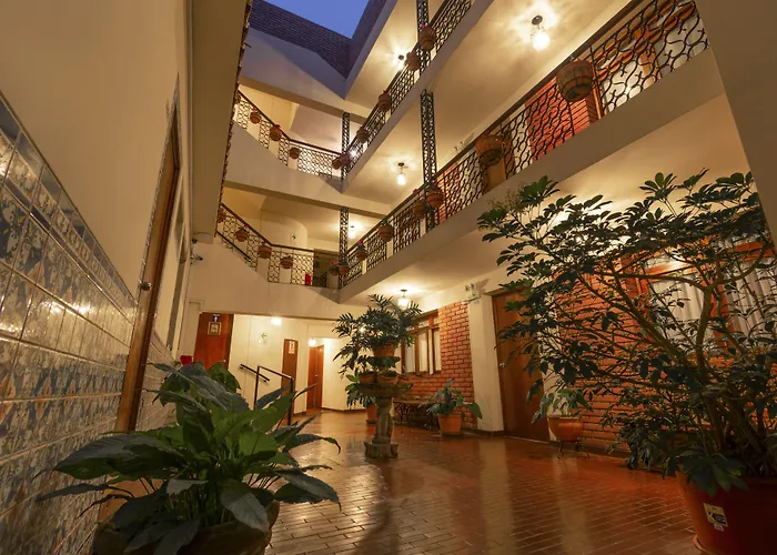 Hotel San Isidro Inn