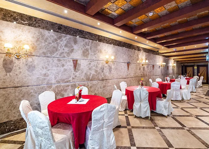Crystal Plaza Hotel