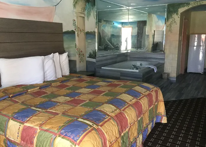 Luxury Inn And Suites Seaworld