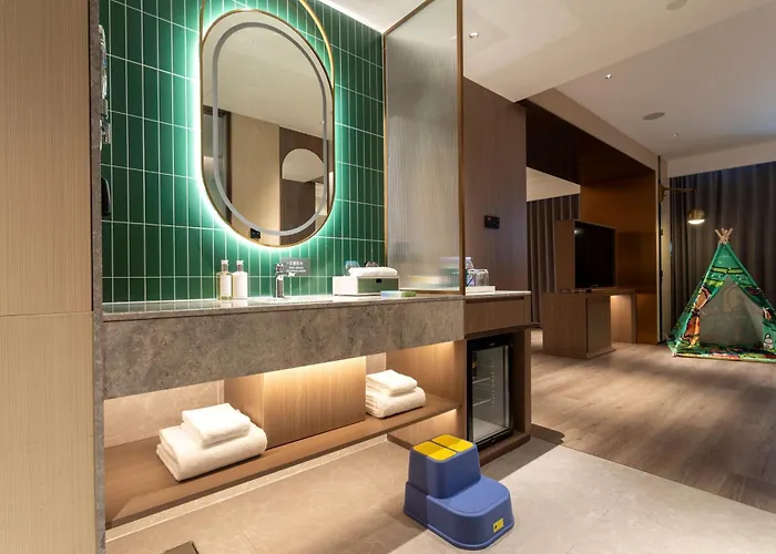 Holiday Inn Shanghai Jing'An