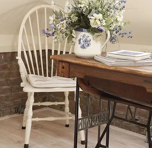 Annelies'Place To B& B