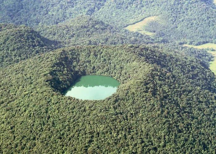 Cerro Chato Ecolodge