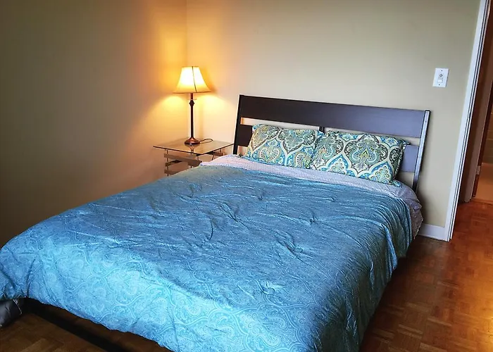 Downtown 1 Bedroom 18H
