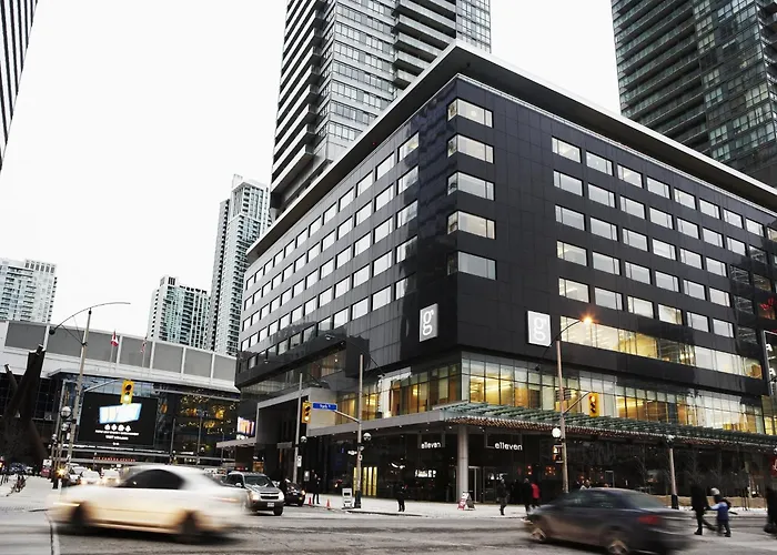 Le Germain Maple Leaf Square