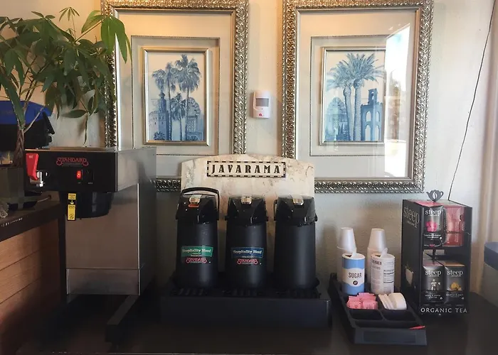 Pet Friendly hotel: Americas Best Value Inn Red Bluff