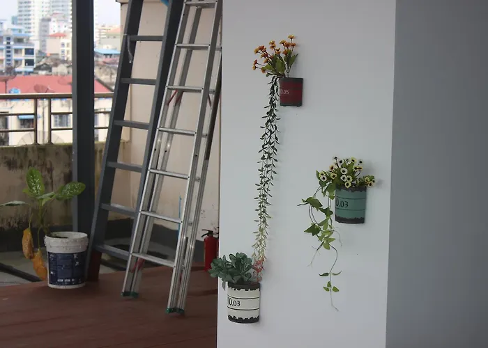 B&B only: Sky Hotel Chinatown