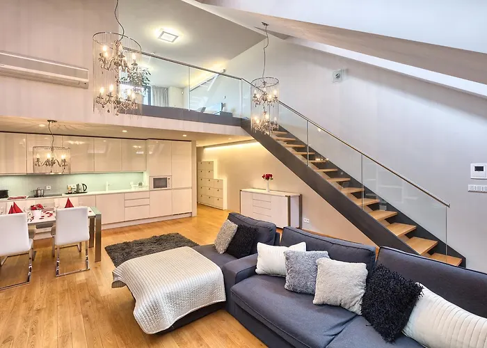 Karlin Residence By Tkc