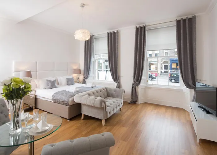 Apart hotel: Edinburgh Castle Apartments