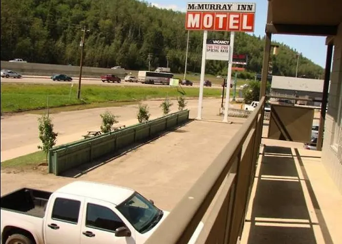 Motel: Mcmurray Inn