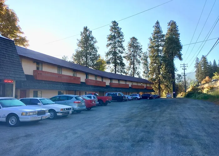 River'S Edge Lodge
