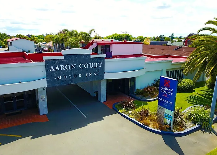 Aaron Court Motor Inn