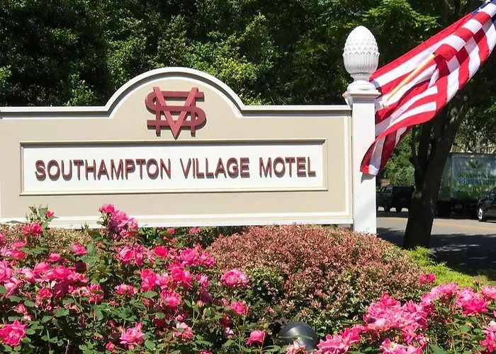 Motel: Southampton Village Motel
