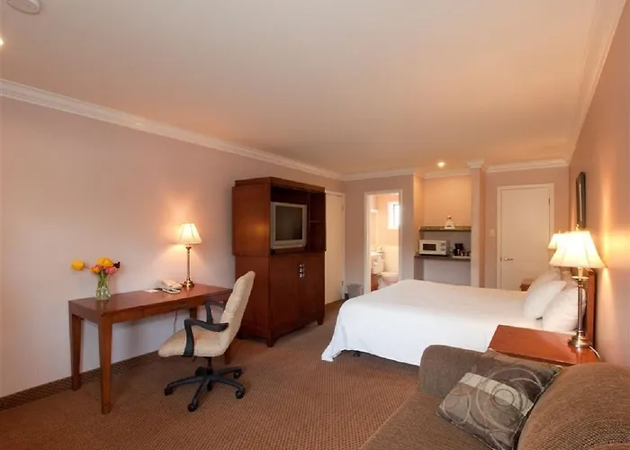 Kid friendly hotel Travelodge By Wyndham Vancouver Lions Gate