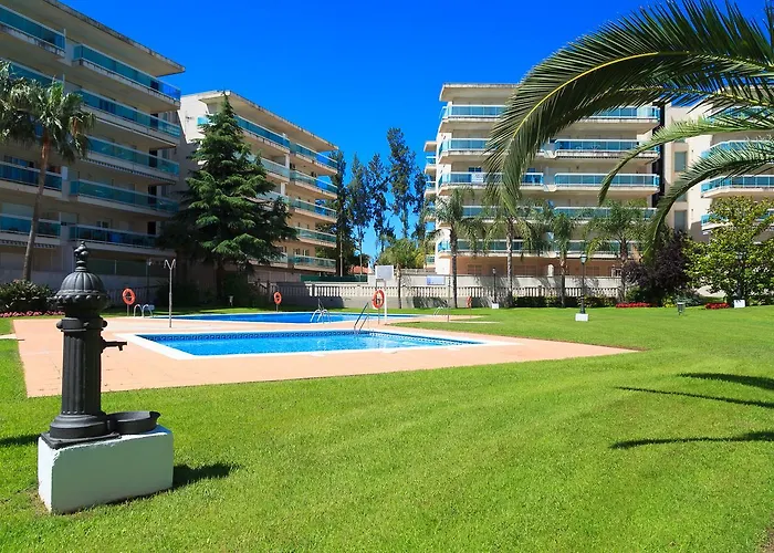 Uhc Village Park s