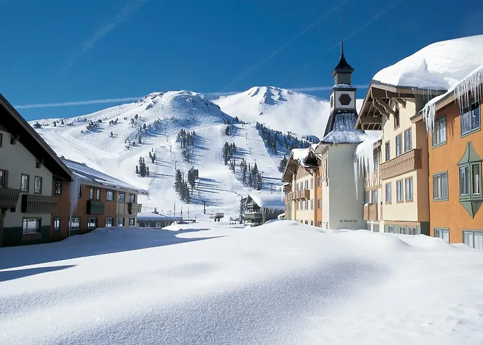  Mammoth Mountain Inn