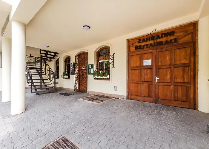 Nova Hospoda - Hotel & Restaurant