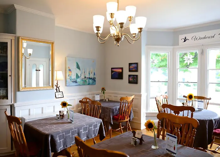 Family resorts Camden Windward House
