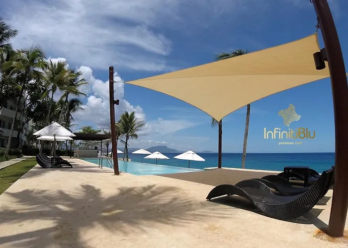 Jacuzzi hotel: Instyle Residences At Infiniti Blu