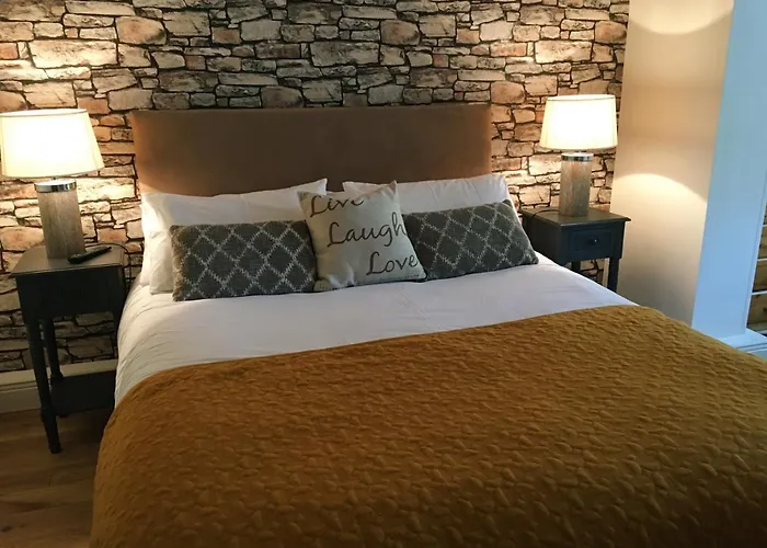 Kid friendly hotel Abbeyvilla Guesthouse Room Only