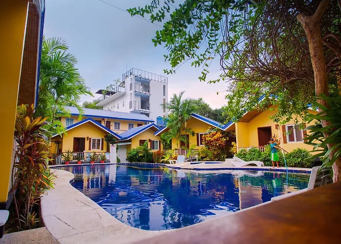 Blue Lagoon Inn & Suites