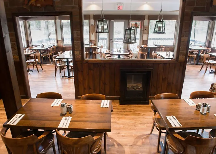 Cheap hotel: Trapper'S Choice Inn & Restaurant