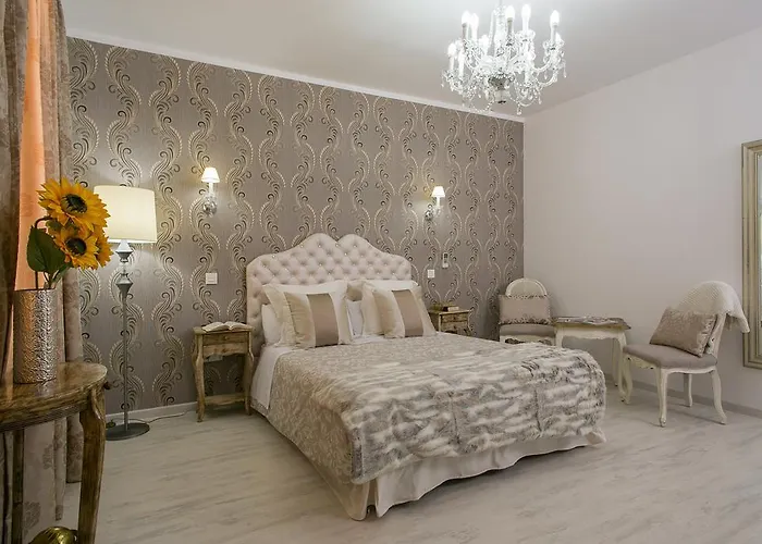 Hotel cerca del colegio: Hostal Central Palace Madrid