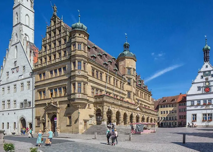 Hotel near College: Pleasure Hotel By The Beach.