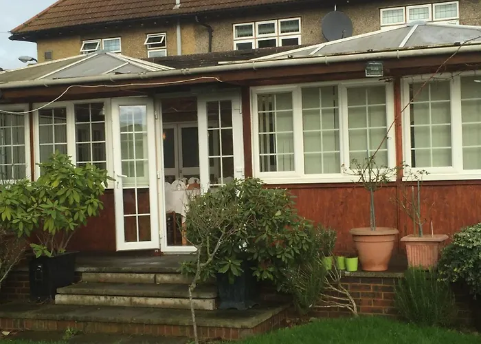 Colnbrook Lodge Guest House