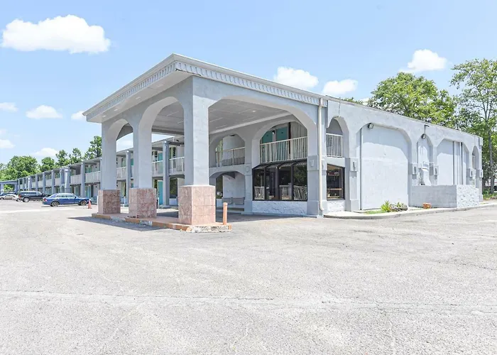 Motel: Hotel Valdosta Ga I-75 & Us-221 N Hwy