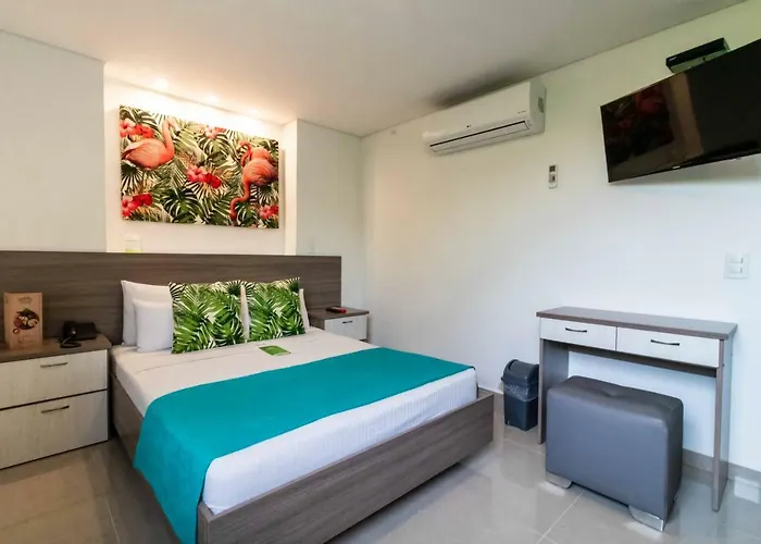 Cheap hotel: Lleras Green Hotel