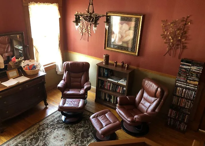 The Harney House Inn